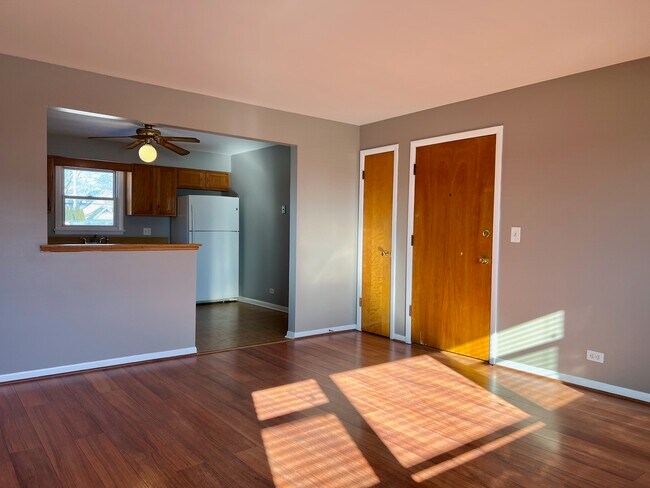 Building Photo - 637 Pasadena Ave