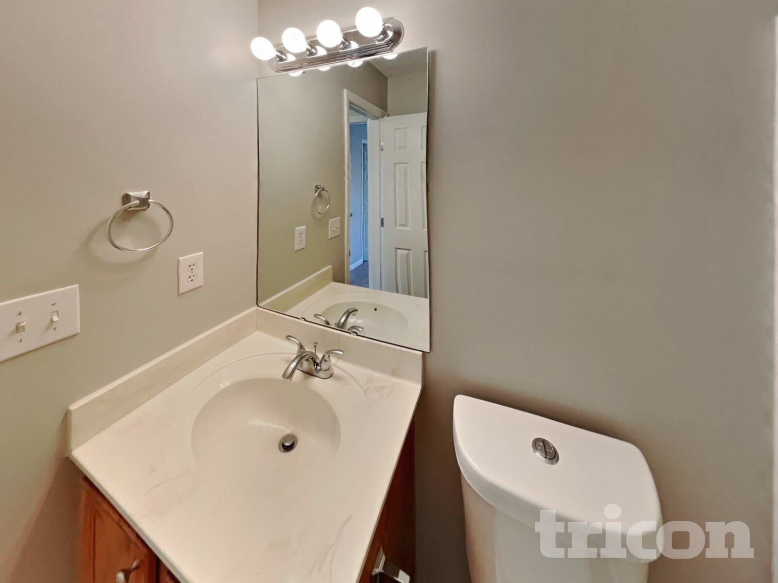 Building Photo - 5405 Advantis Dr