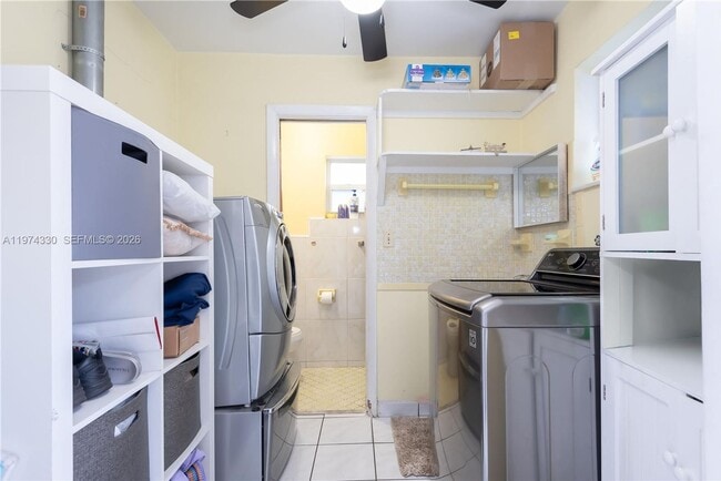 Building Photo - 5640 Hayes St