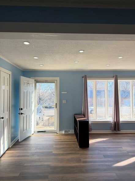 Building Photo - 7718 New Jersey Ave