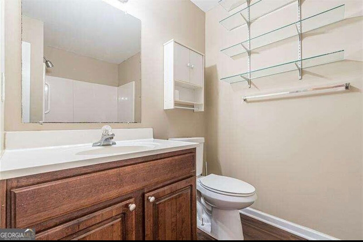 Building Photo - Room in Townhome on Pounds Dr