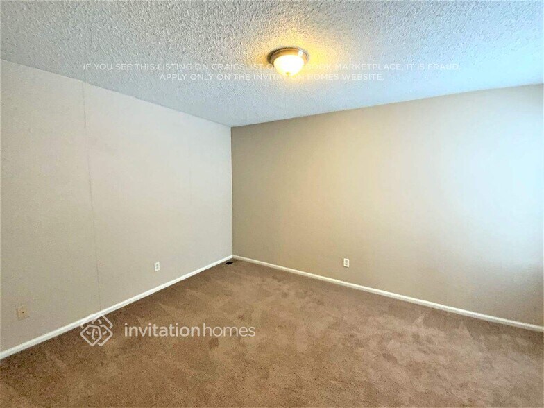 Building Photo - 13368 Birch Cir