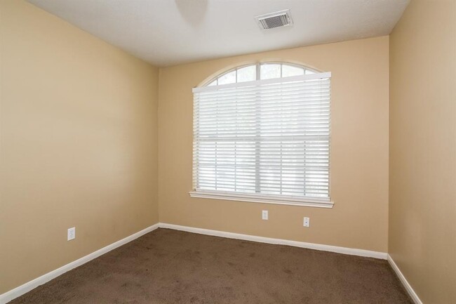 Building Photo - 16311 Pinion Ct