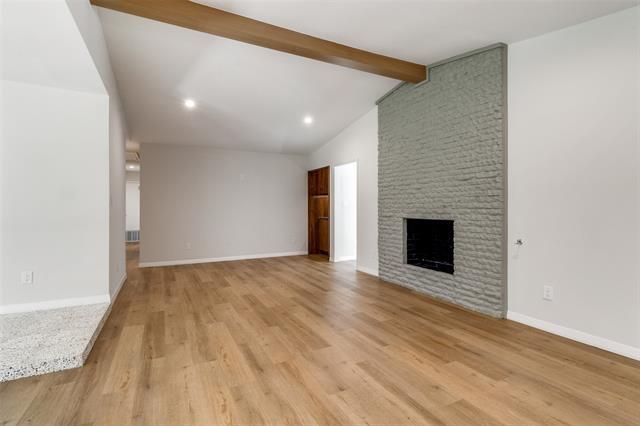 Building Photo - 3837 Clubway Ln