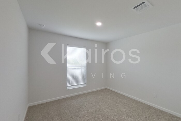 Building Photo - 14262 Ruffian Ave