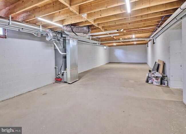 Building Photo - 4325 Lehnenberg Rd