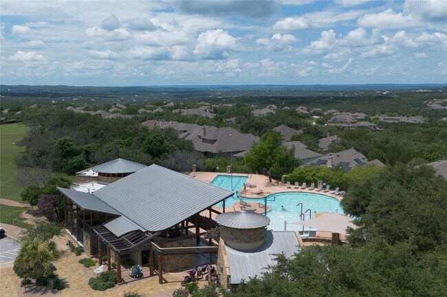 Building Photo - 6808 Cliff Rose Dr