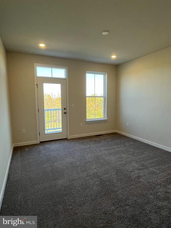 Building Photo - 741 Platinum Dr