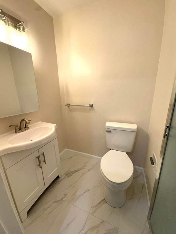 Building Photo - 600 E Harvard Rd