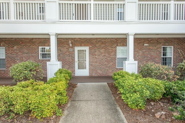 Building Photo - 5801 Oyster Catcher Dr