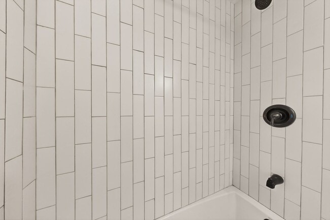 Building Photo - Beautifully Renovated Home for Rent