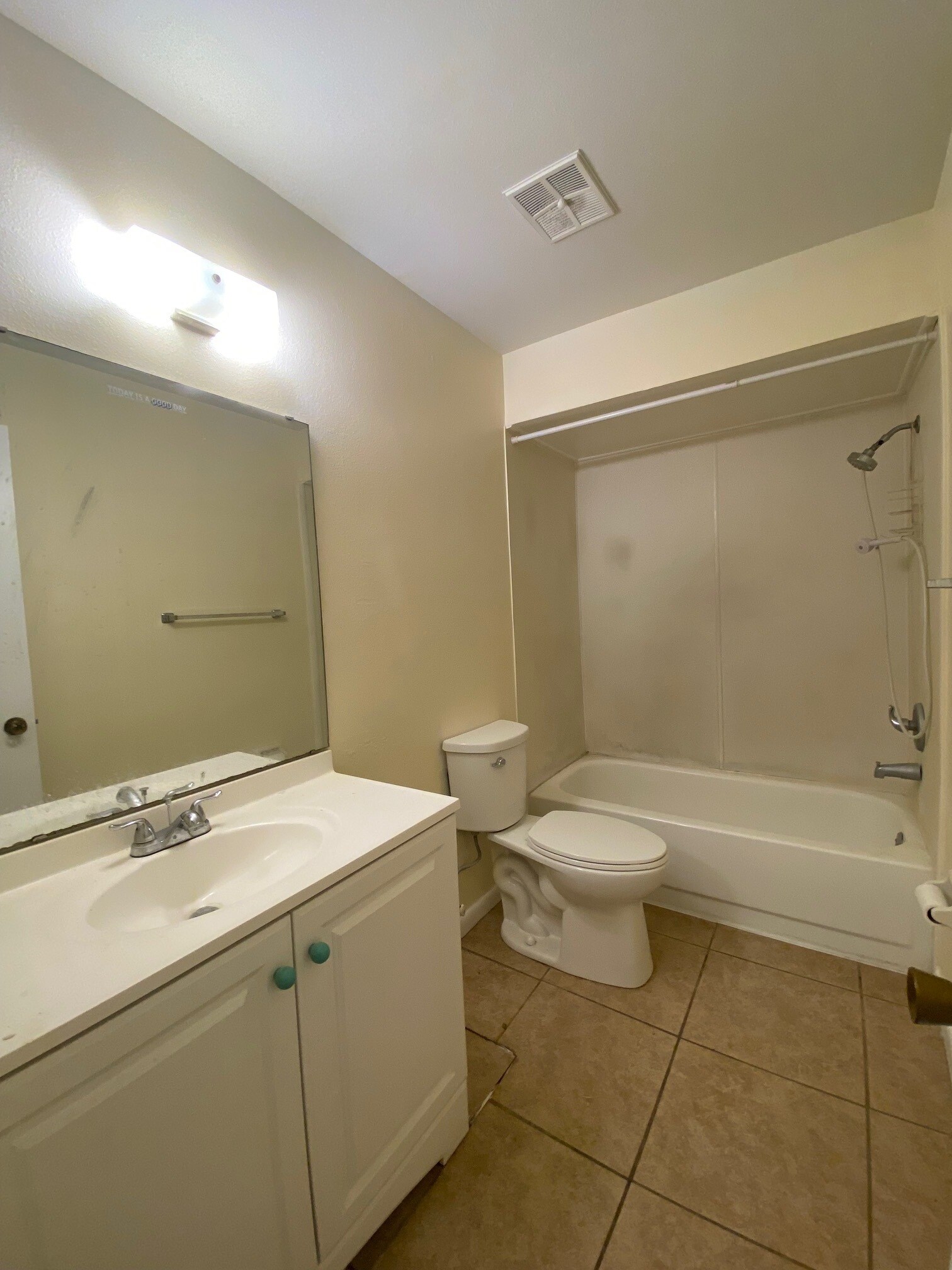 Full Bath - 1416 Peavy Ct