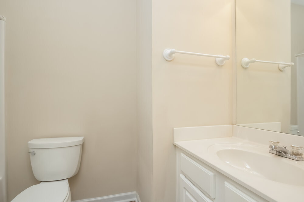 Building Photo - 3075 Woodbridge Ln