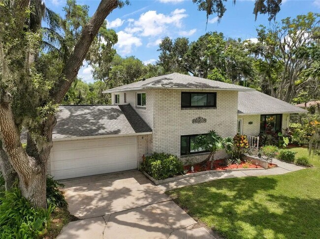 Building Photo - BEAUTIFUL 4BED 2BATH HOME WITH DETACHED OF...