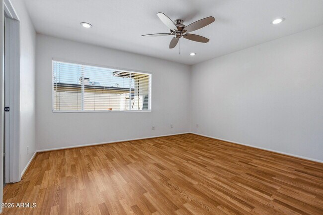 Building Photo - 3640 E Montecito Ave