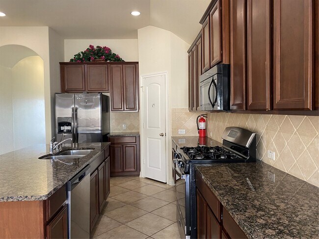 Building Photo - 18318 Mossy Creek Ln