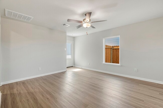 Building Photo - 8208 Sunberry Shadow Dr