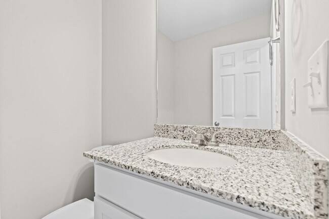 Building Photo - 933 Camden Ct