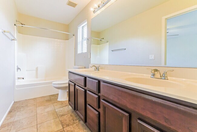 Building Photo - 2415 W Wrangler Way