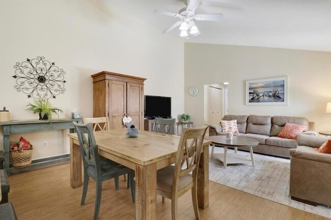 Building Photo - 1801 S US Hwy 1