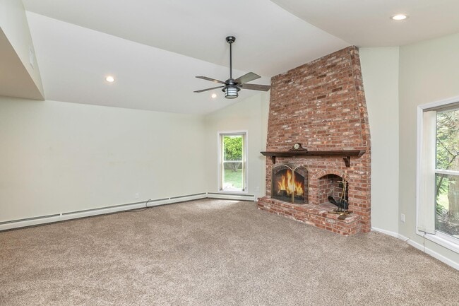 Building Photo - 4 Half Acre Ct