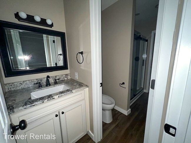Building Photo - 2 br, 2 bath House - 3805 Mayer