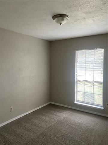 Building Photo - 7458 Emory Oak Ln