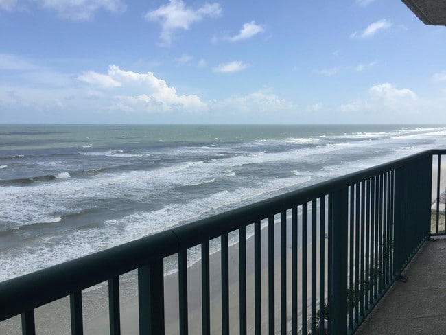 Building Photo - 2055 S Atlantic Ave