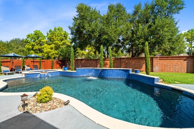 Building Photo - 19214 Noah Arbor Ln