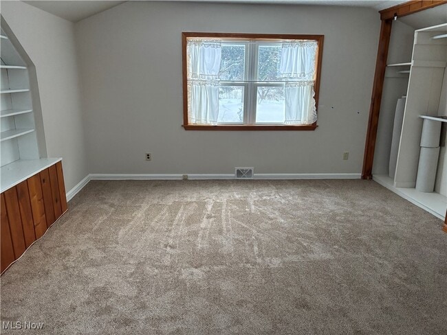 Building Photo - 703 Avondale St