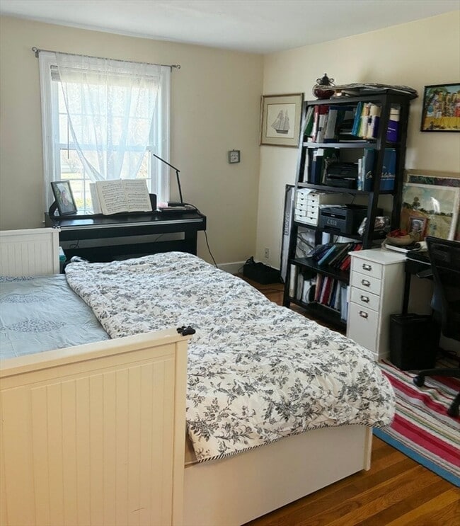 Building Photo - 70 Beaconwood Rd