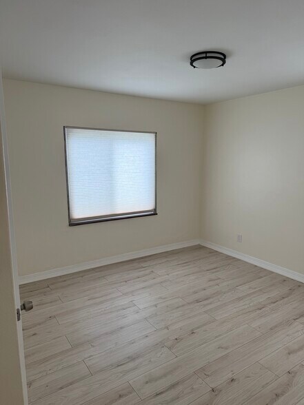 Building Photo - 5606 Eula Ave