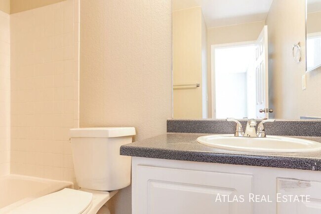 Building Photo - 19558 E 18th Ave