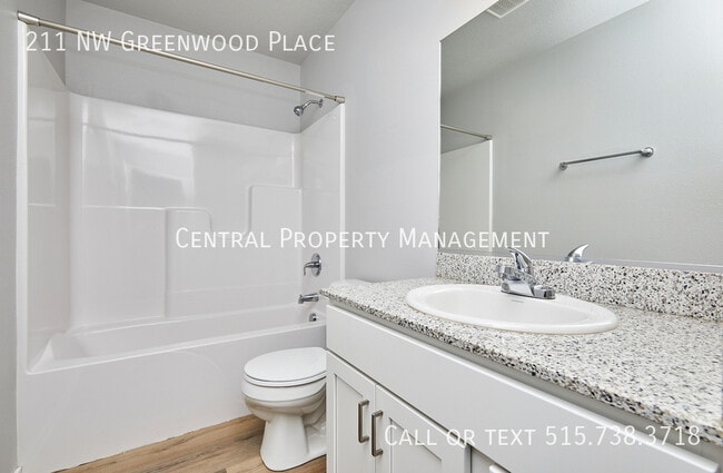 Building Photo - 211 NW Greenwood Pl