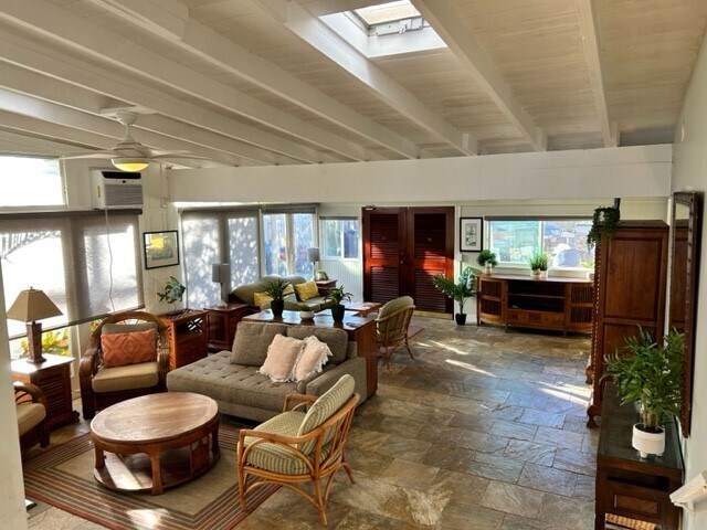 Huge Great Room - 68 -287 Crozier Loop
