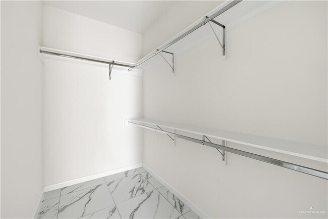 Building Photo - 21 N Abesam Ave