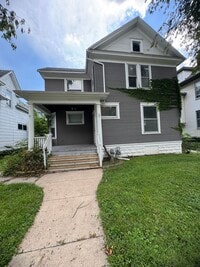 Building Photo - 4 bedroom 1 bath Home in Davenport