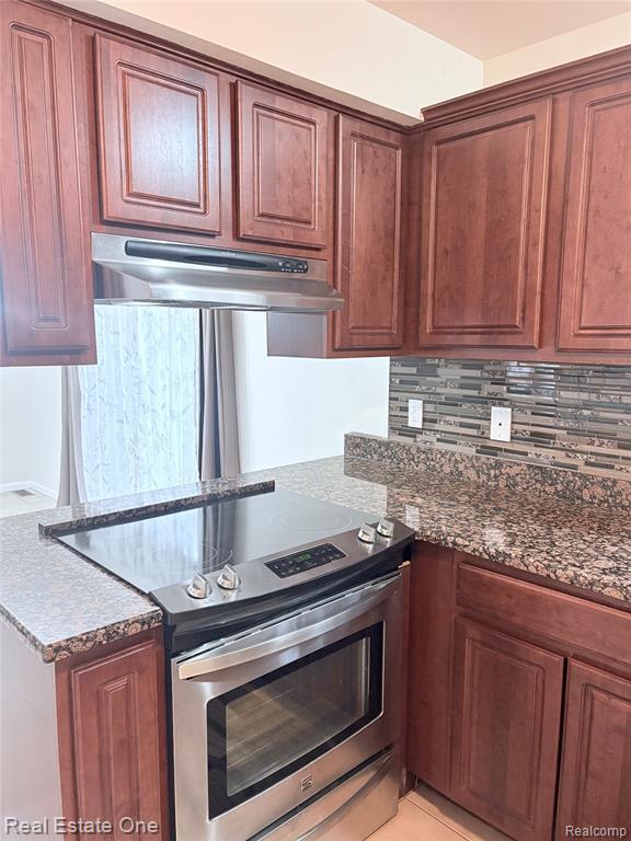 Building Photo - 6178 Elarz Dr