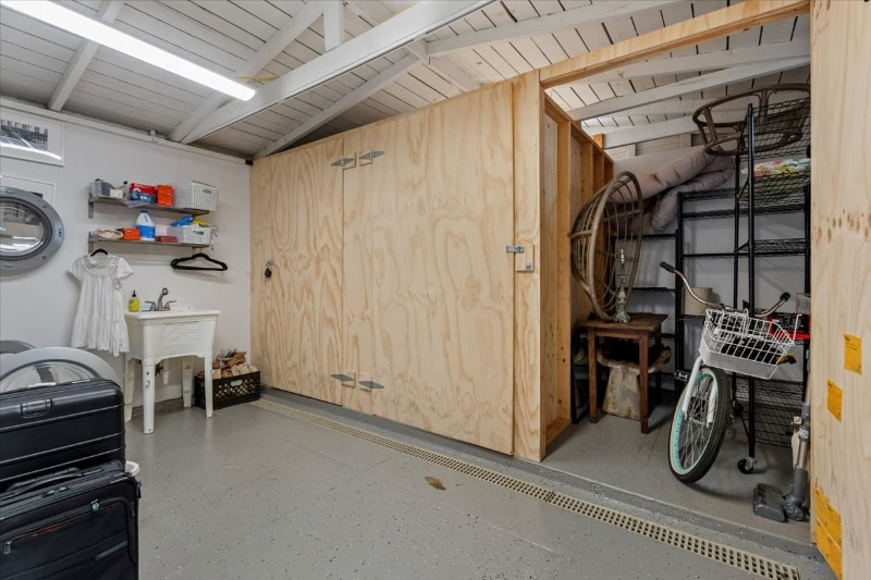 Building Photo - 945 Marco Pl