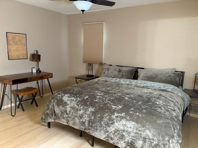 Building Photo - 4009 St Clair St