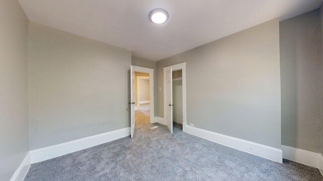 Building Photo - Cudell/West Blvd neighborhood; 4 bedroom/1 bath single family house for rent!