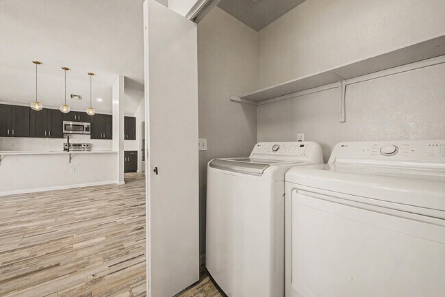 Building Photo - 4812 E Gary St