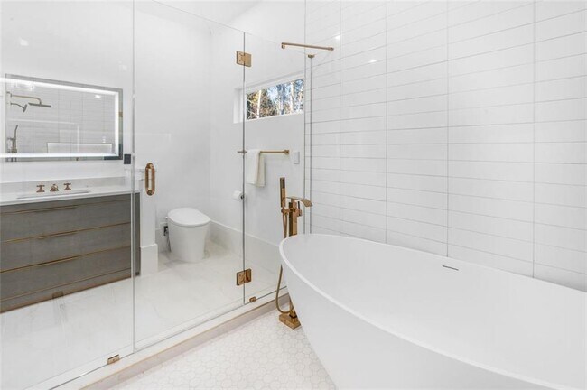 Building Photo - 507 Karen Ln