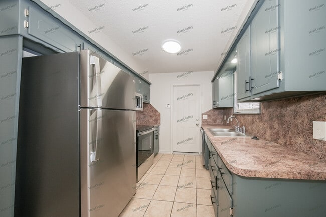 Building Photo - 3029 Dentwood Terrace