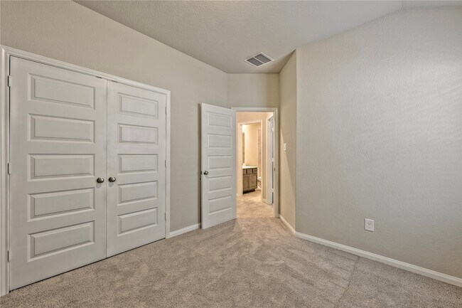 Building Photo - 17502 Rosette Grass Dr
