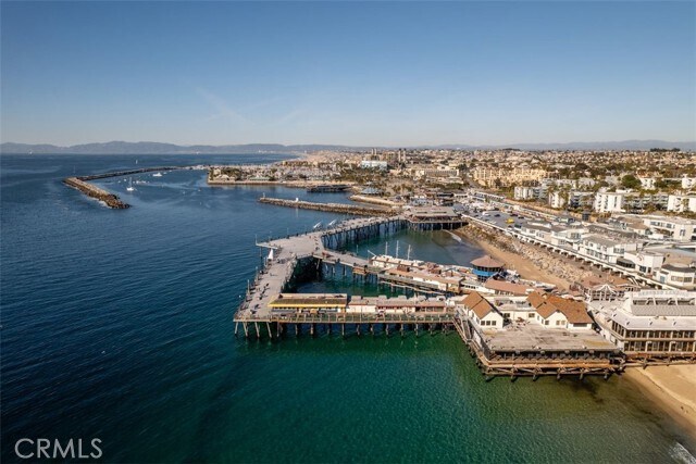 Building Photo - 615 Esplanade