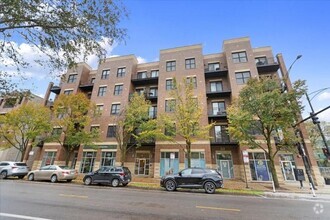 Building Photo - 2 bedroom in Chicago IL 60616