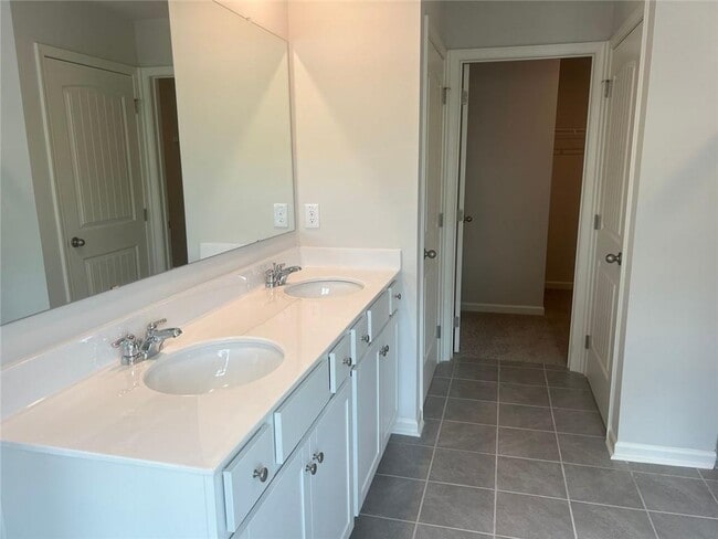 Building Photo - 3111 Greyton Dr