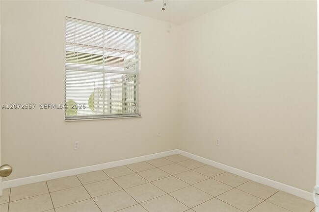 Building Photo - 1246 SW 146th Ct