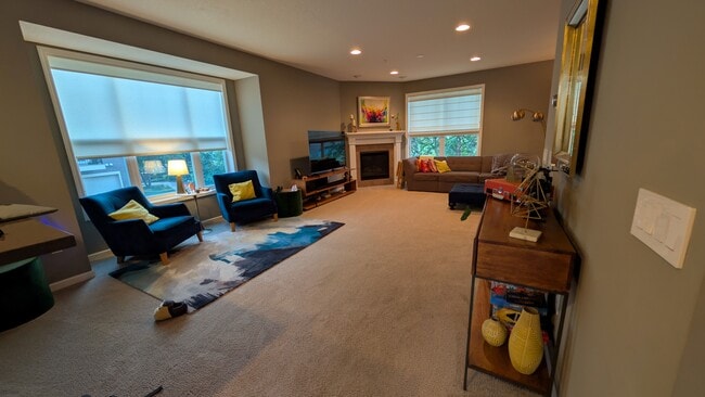 Building Photo - 8971 SW Village Loop